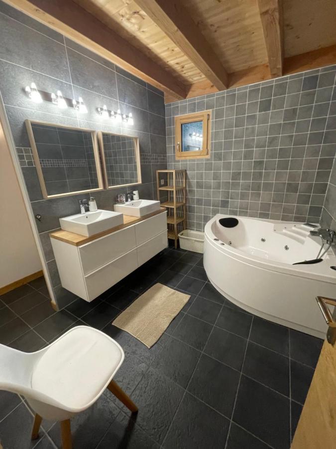 Chalet Le Lotus Blanc เลส์เดอซาลป์ ภายนอก รูปภาพ