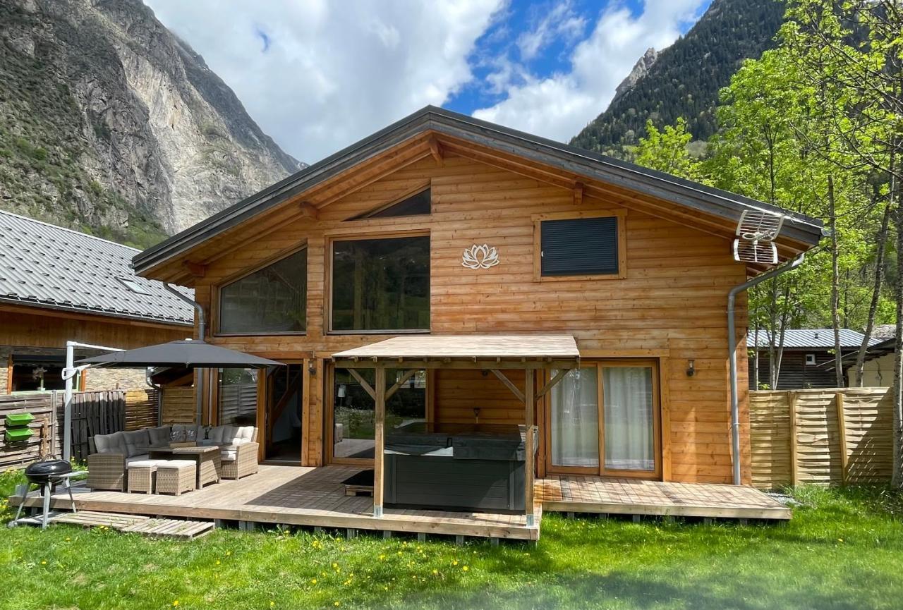 Chalet Le Lotus Blanc เลส์เดอซาลป์ ภายนอก รูปภาพ